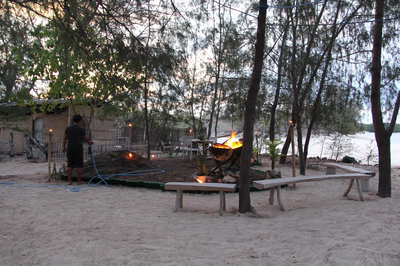 Hotel Pondok Wisata Pantai Cemara Mondu Exterior foto